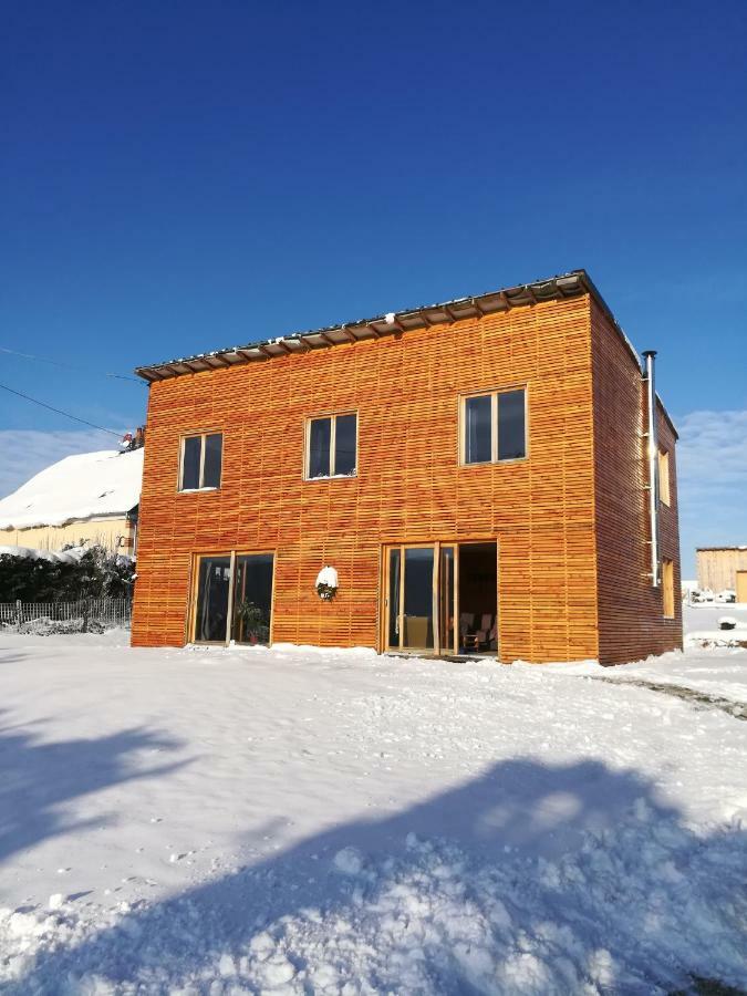 Maison Ecologique En Paille La Chapelle-Enchérie Exterior foto